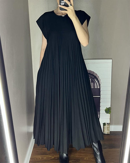 Graciana | Effortlessly Elegant Pleated Dress