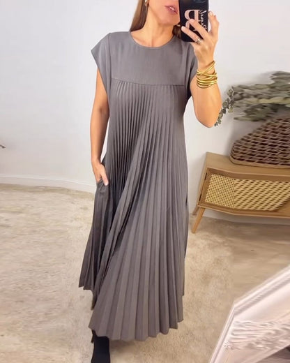 Graciana | Effortlessly Elegant Pleated Dress