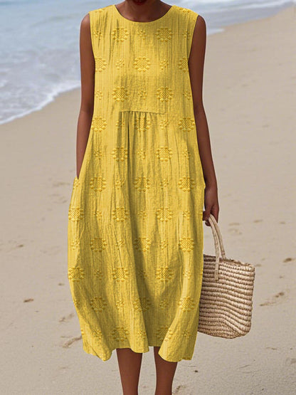 April | Chic Sleeveless Pocket Dress