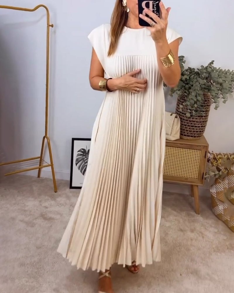 Graciana | Effortlessly Elegant Pleated Dress