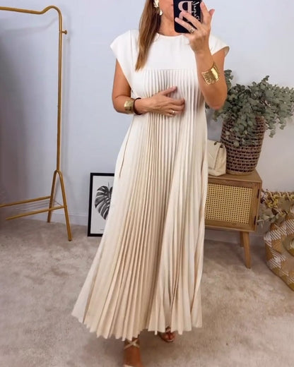 Graciana | Effortlessly Elegant Pleated Dress