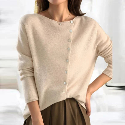 Carmine | Classic Easy-Wear Sweater