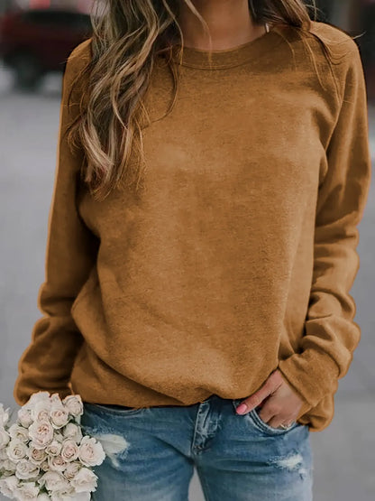 Amelisse | Classic Crewneck Sweatshirt