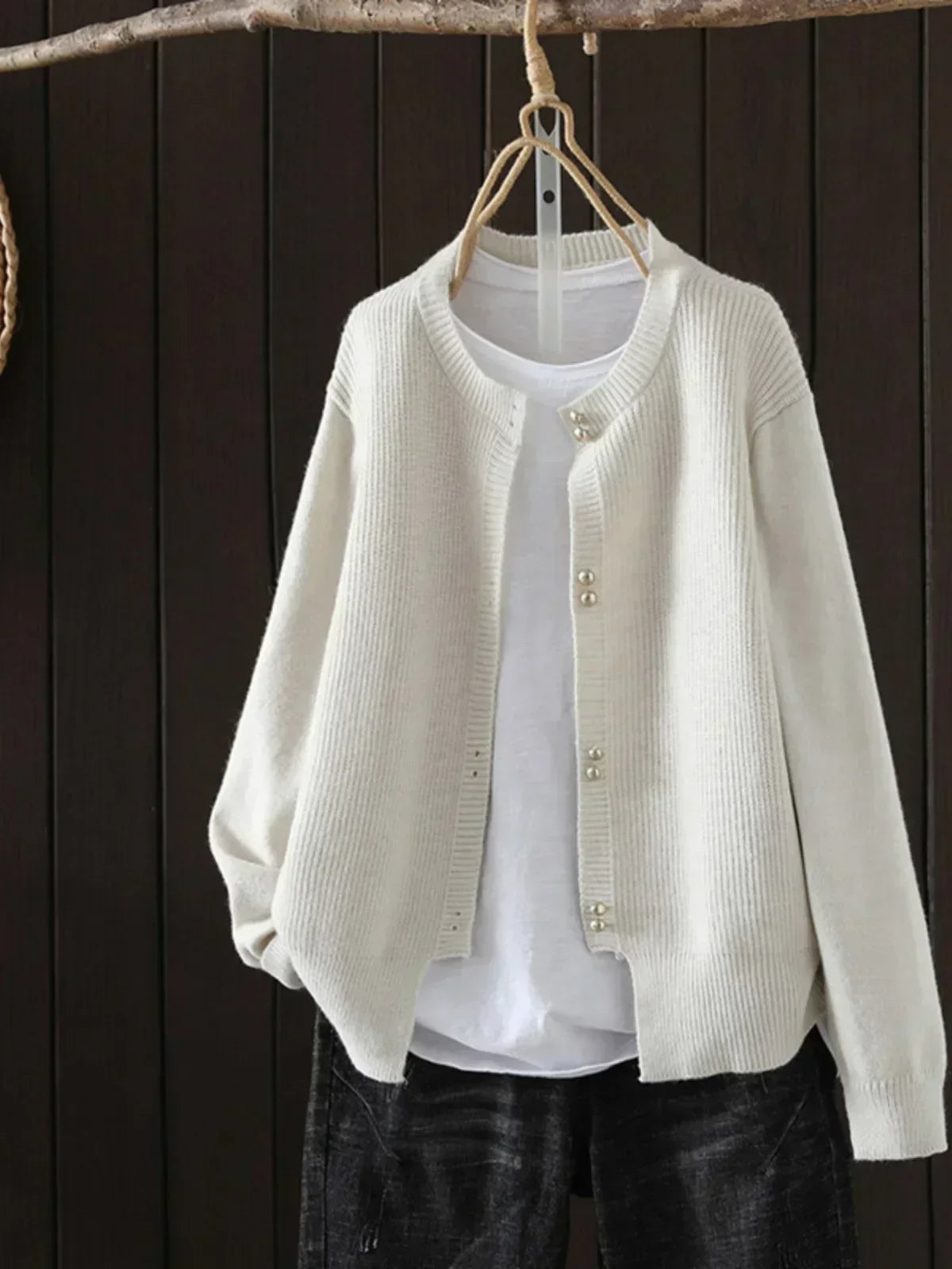 Camia | Round Neck Cardigan