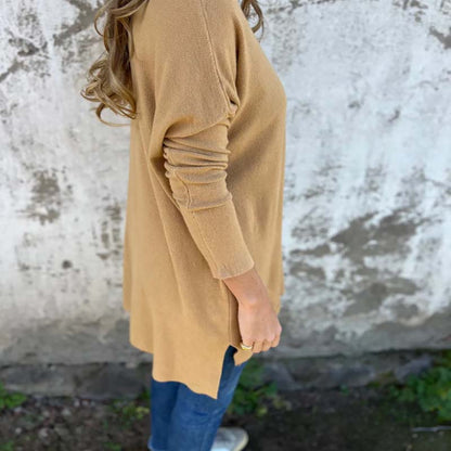 Nelia | Comfy V-Neck Blouse